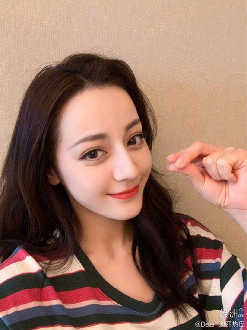 娱乐吃瓜酱自拍  第1张